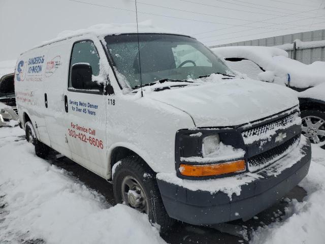  CHEVROLET EXPRESS 2015 Белы