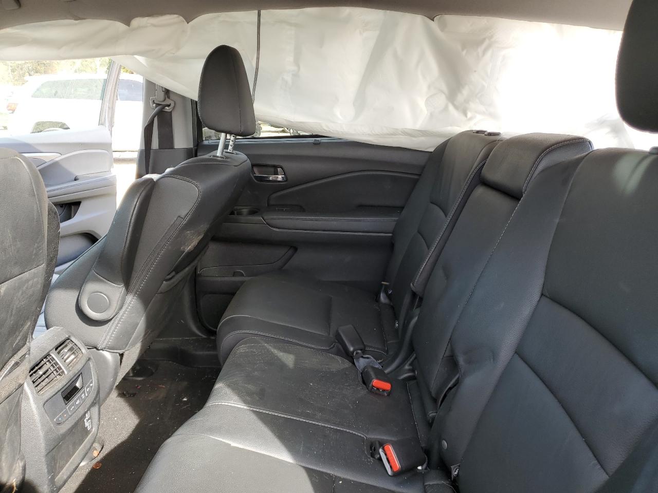 2022 Honda Pilot - Image 11