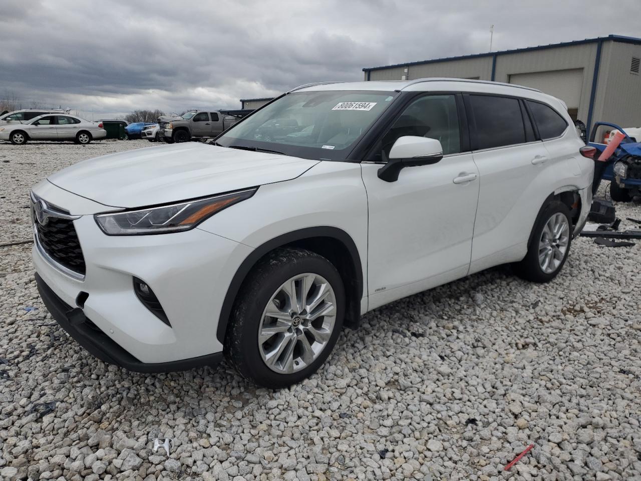 2022 Toyota Highlander - Image 1