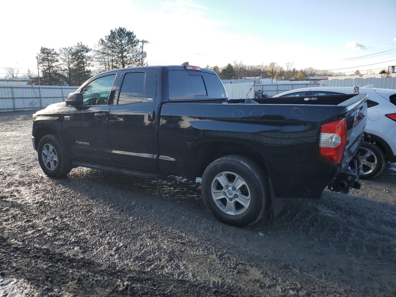 2021 Toyota Tundra - Image 2