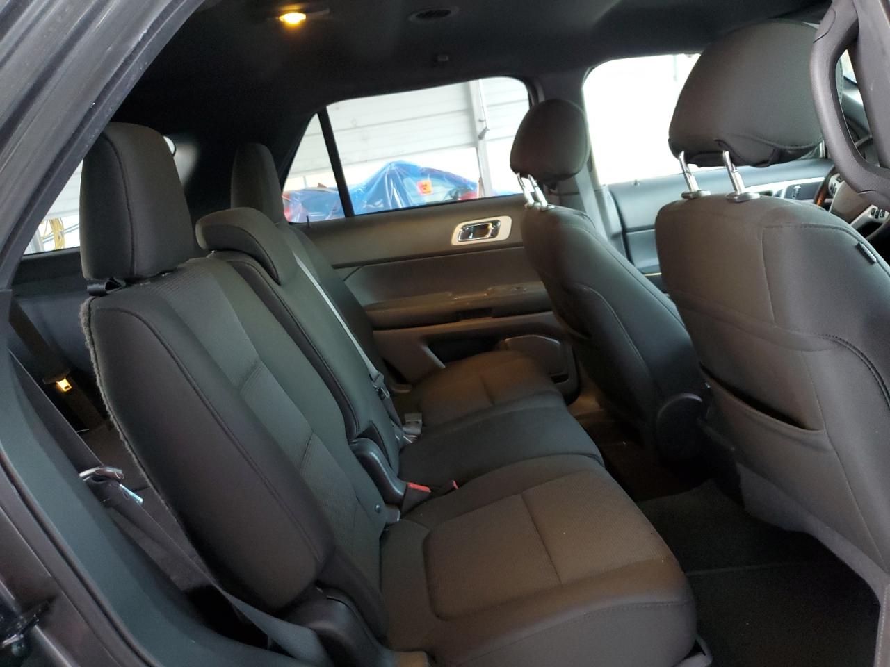 2015 Ford Explorer - Image 11