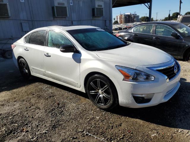  NISSAN ALTIMA 2015 White