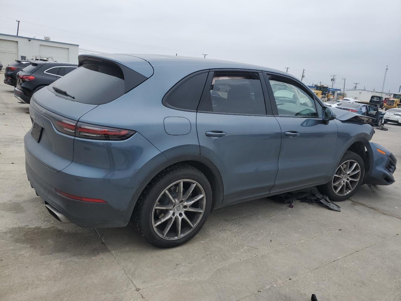 2019 Porsche Cayenne - Image 3