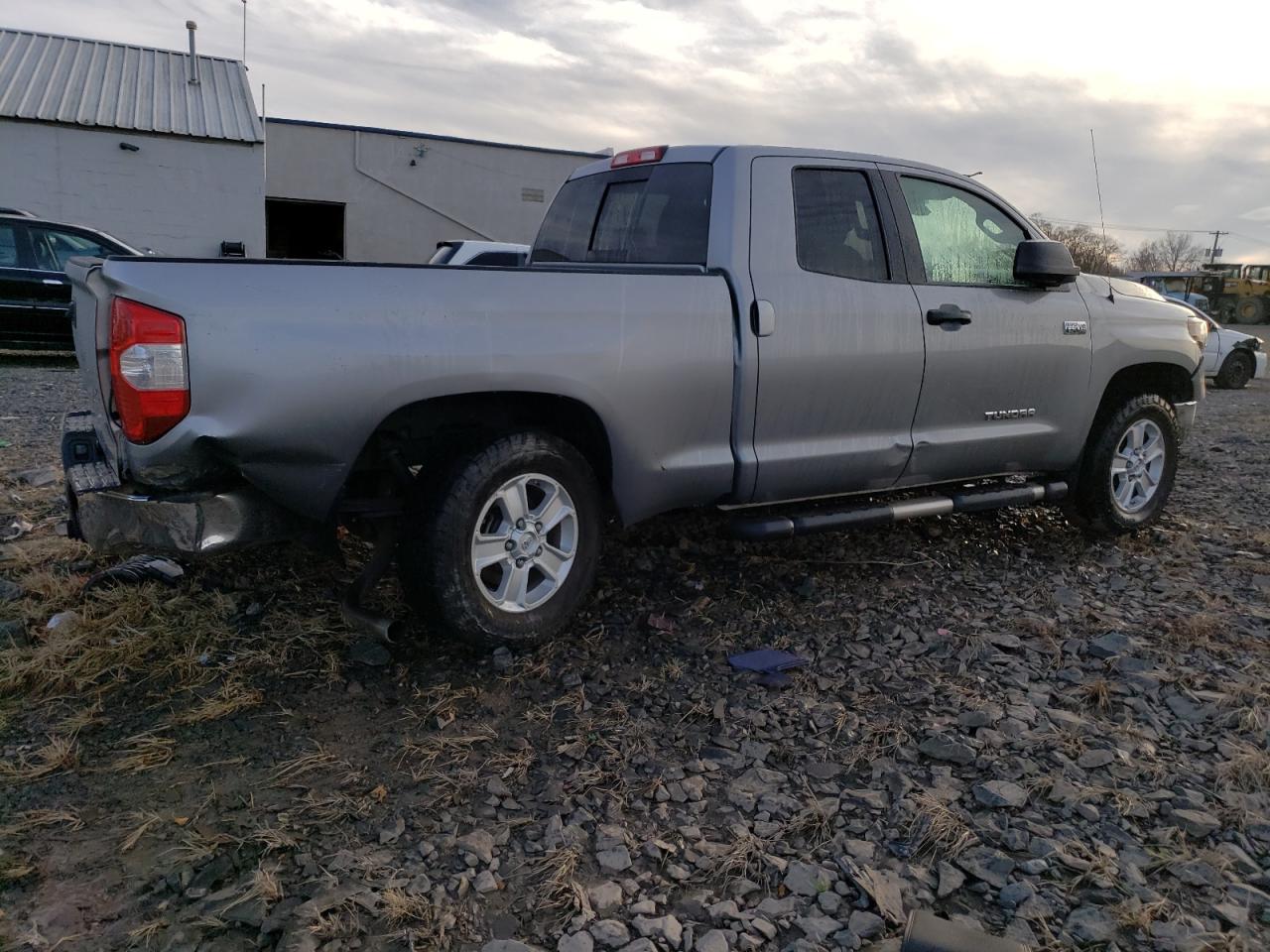2018 Toyota Tundra - Image 3