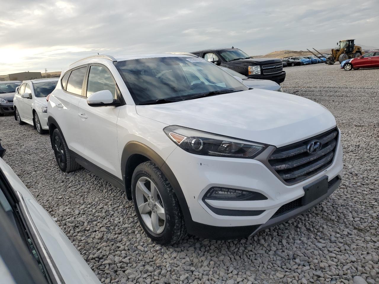 VIN KM8J3CA23GU227064 2016 HYUNDAI TUCSON no.4