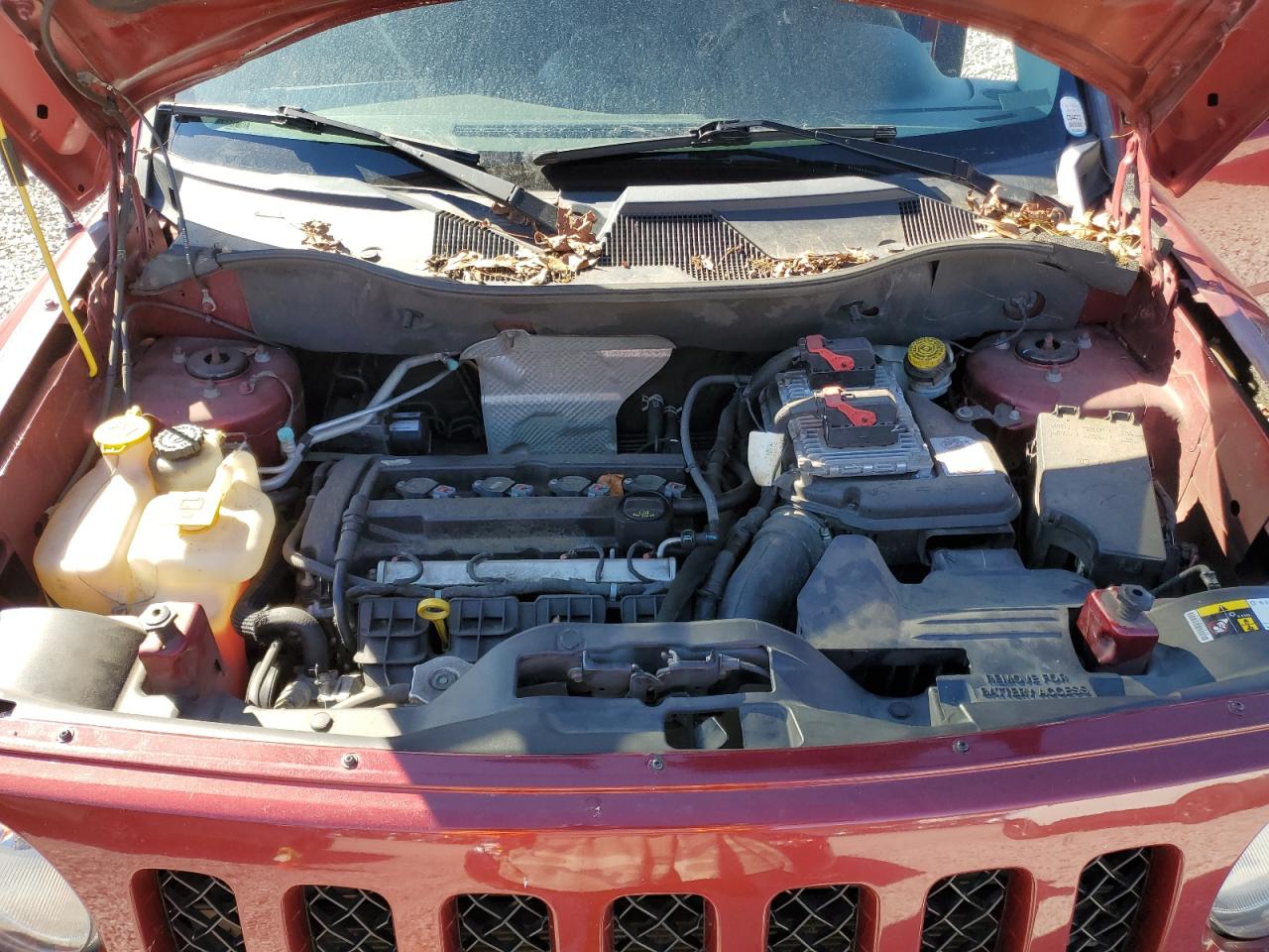 2015 Jeep Liberty (Patriot) - Image 12