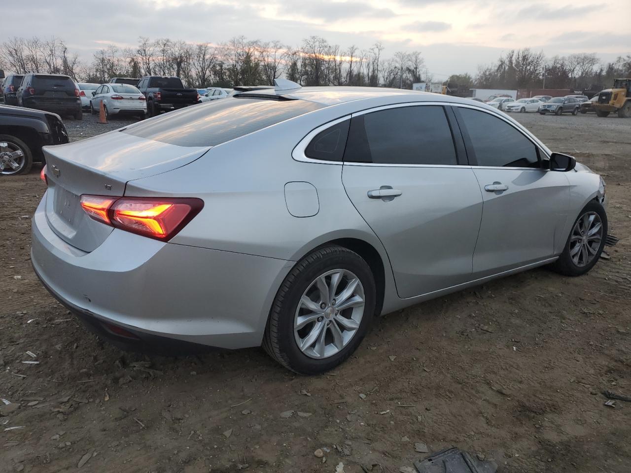 2020 Chevrolet Malibu - Image 3
