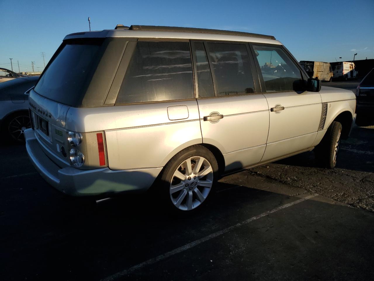 2008 Land Rover Range Rover - Image 3