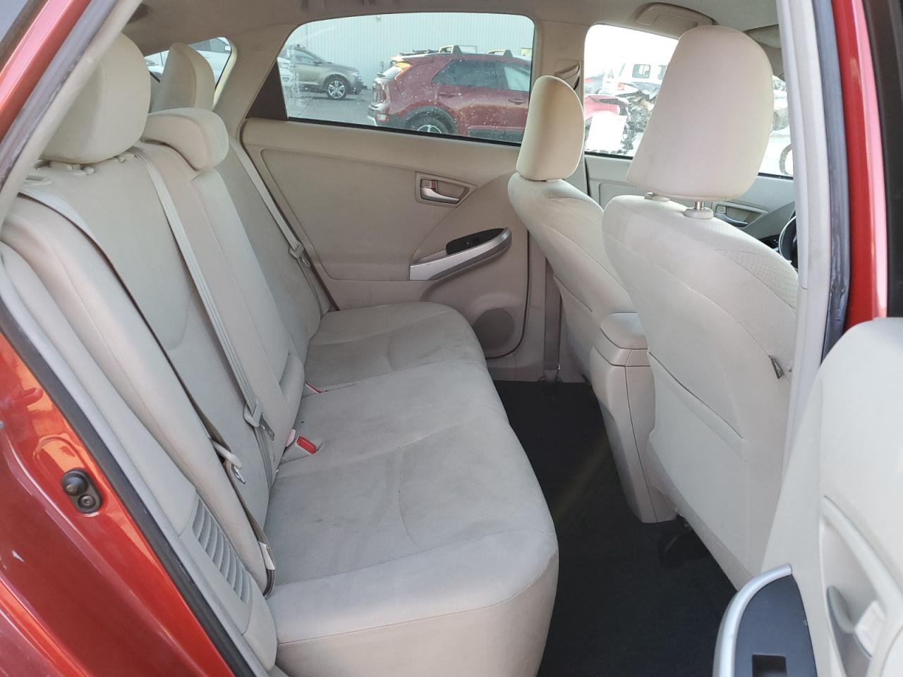2015 Toyota Prius - Image 11