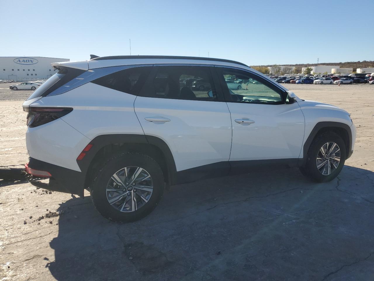 2022 Hyundai Tucson - Image 3