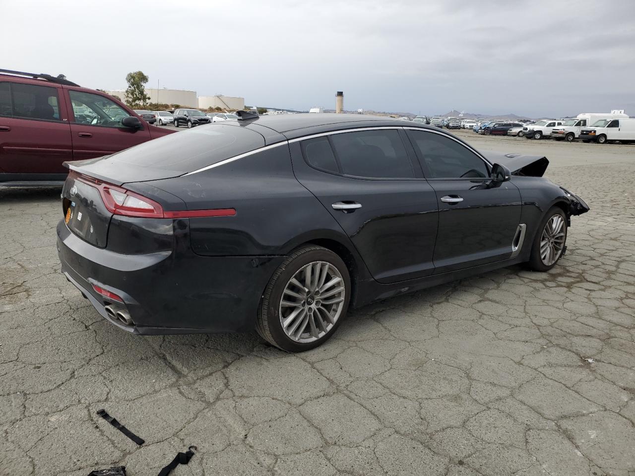 2018 Kia Stinger - Image 3