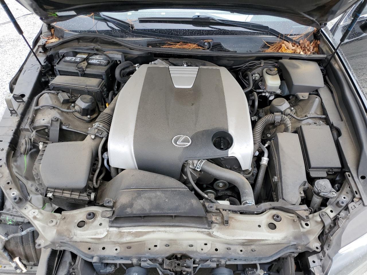 2014 Lexus GS - Image 11
