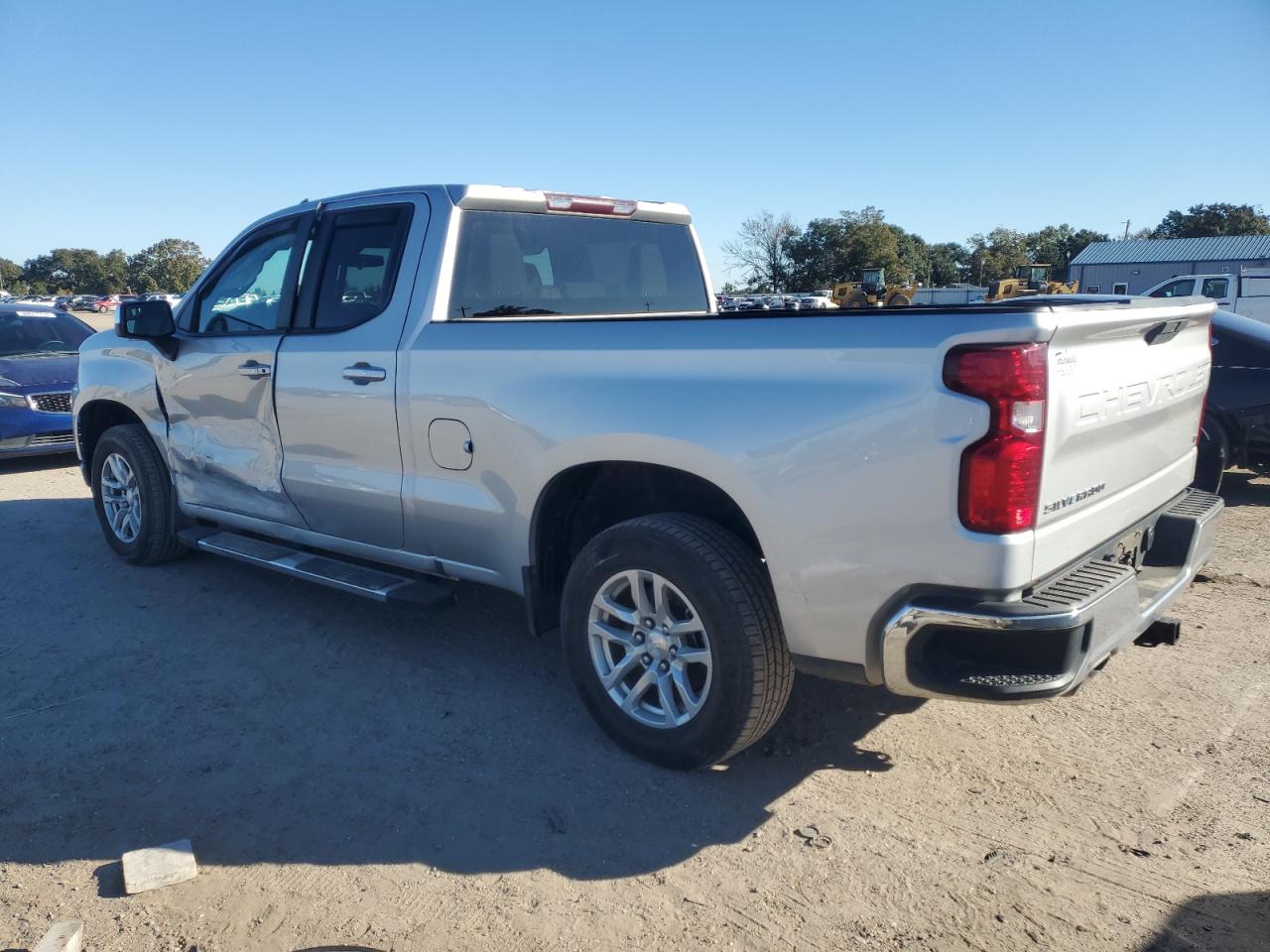 2019 Chevrolet Silverado - Image 2