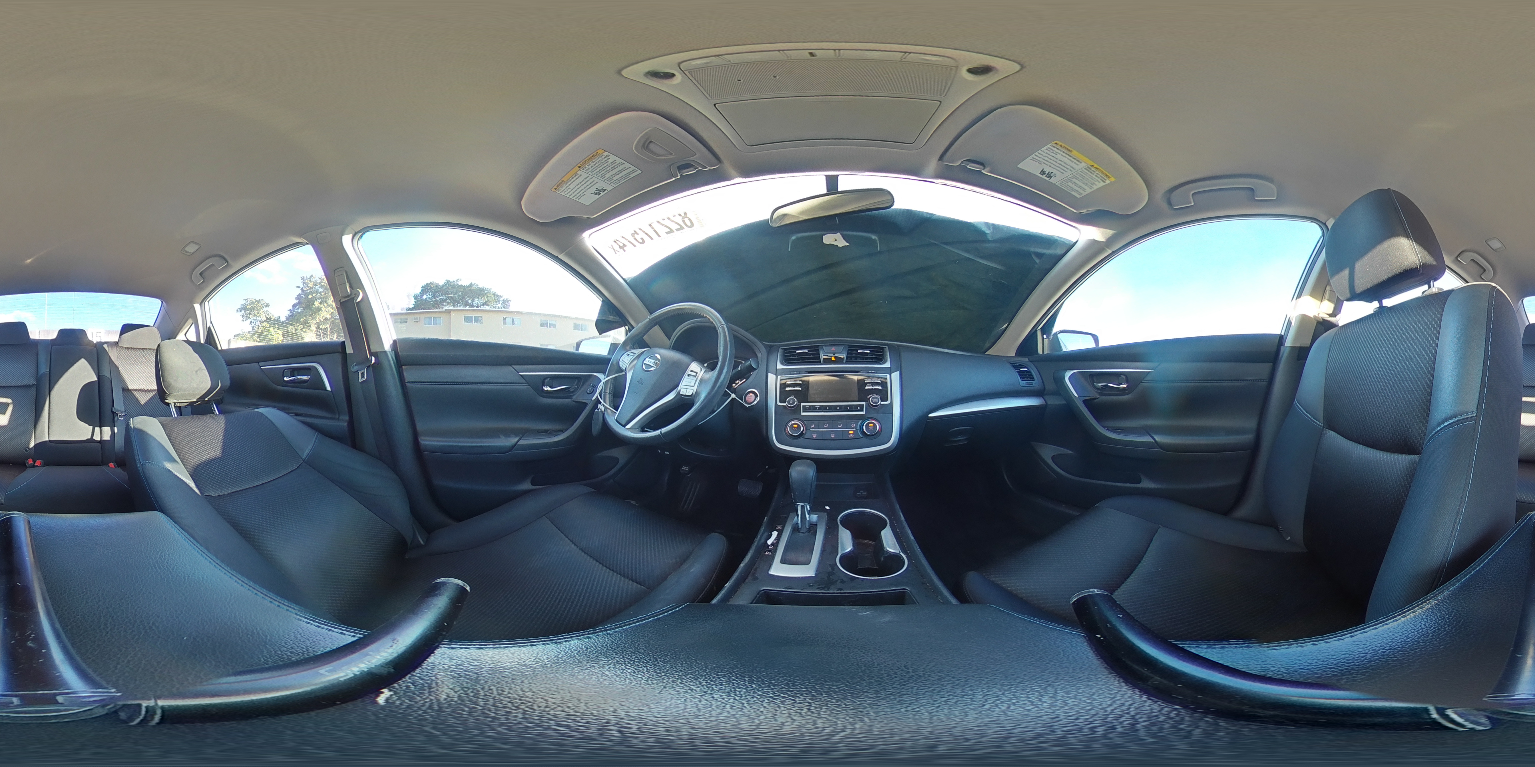 2017 Nissan Altima - Image 14