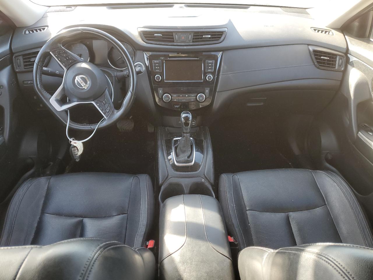 2018 Nissan Rogue - Image 8