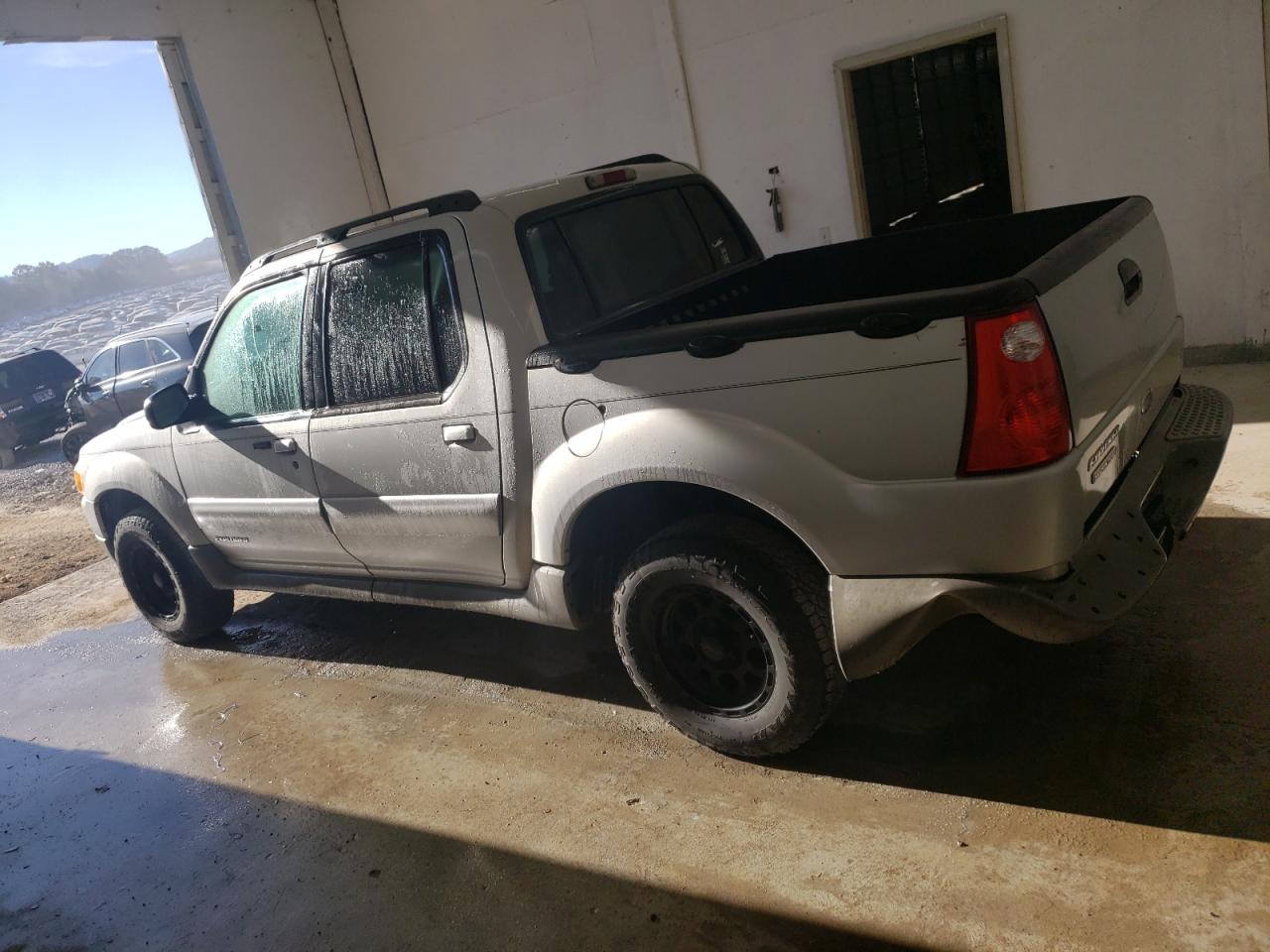 2001 Ford Explorer - Image 2