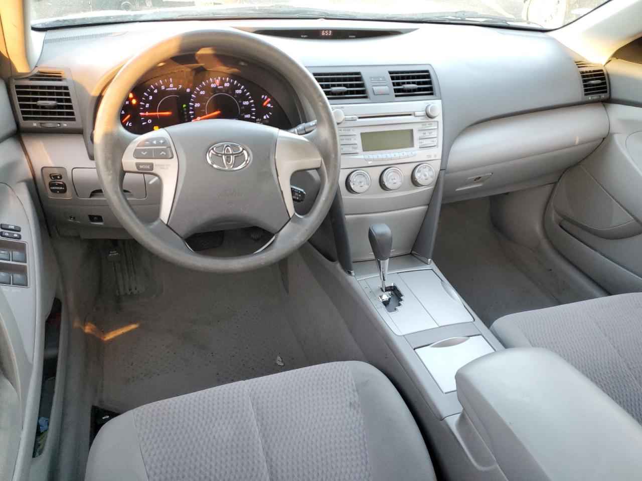 2011 Toyota Camry - Image 8