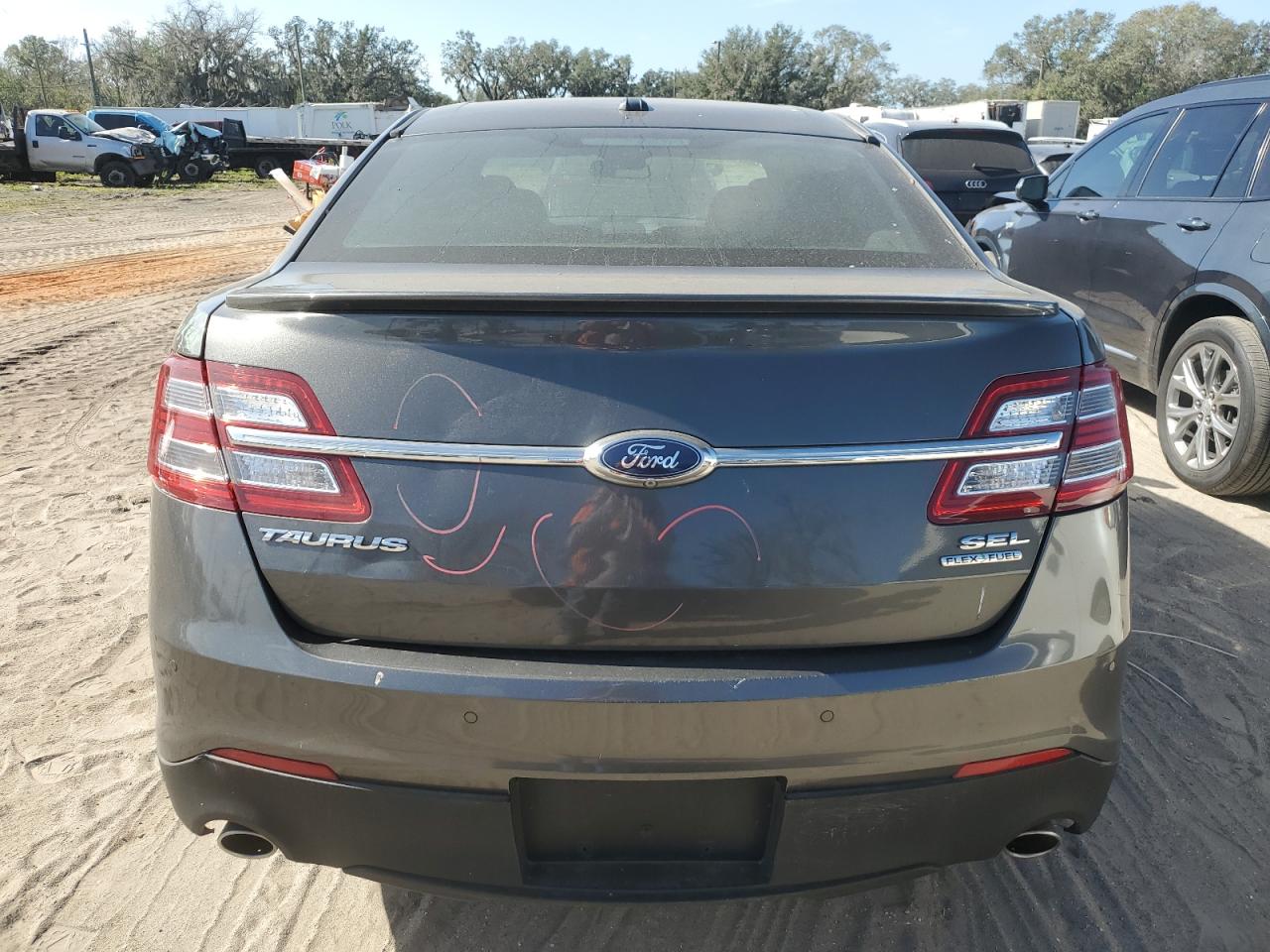2015 Ford Taurus Sel VIN: 1FAHP2E82FG135415 Lot: 79625484