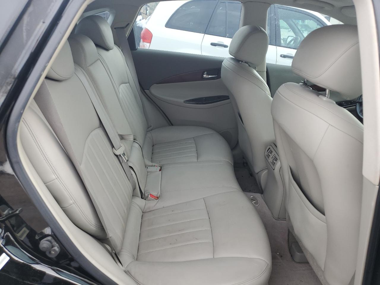 2008 Infiniti EX - Image 11