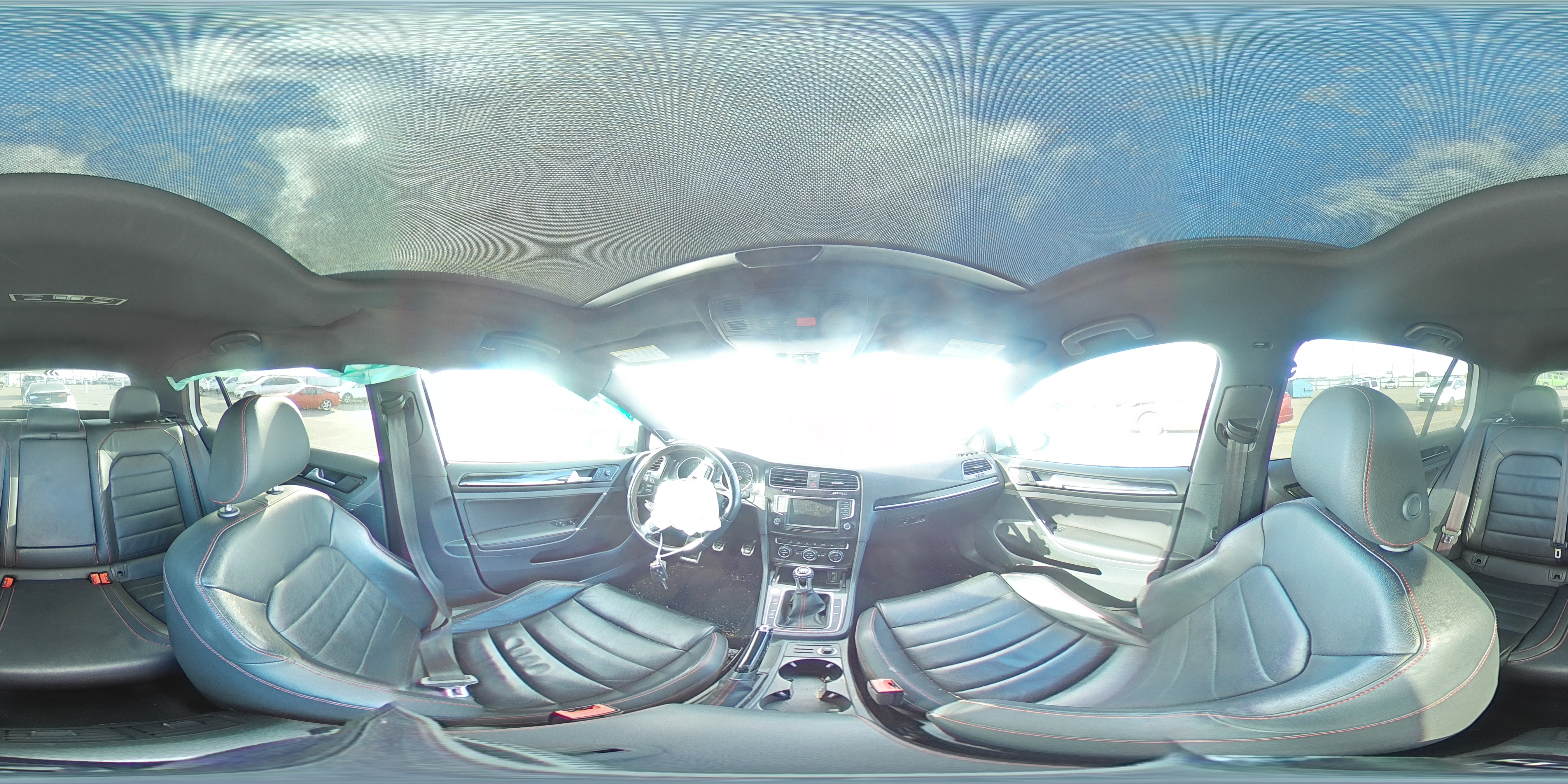 2016 Volkswagen GTI - Image 13