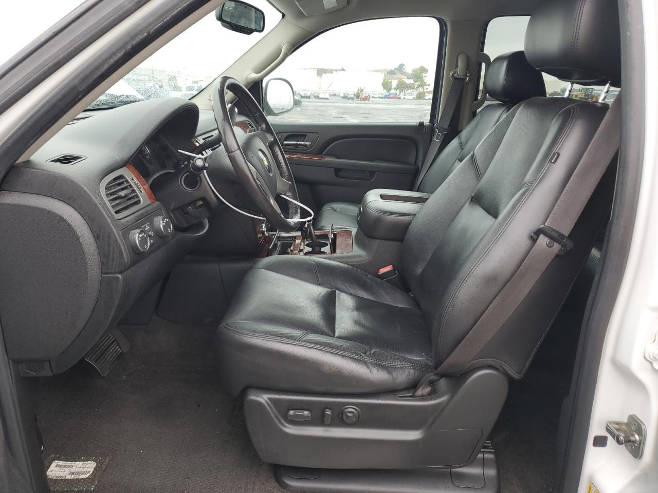 2010 Chevrolet Tahoe - Image 7