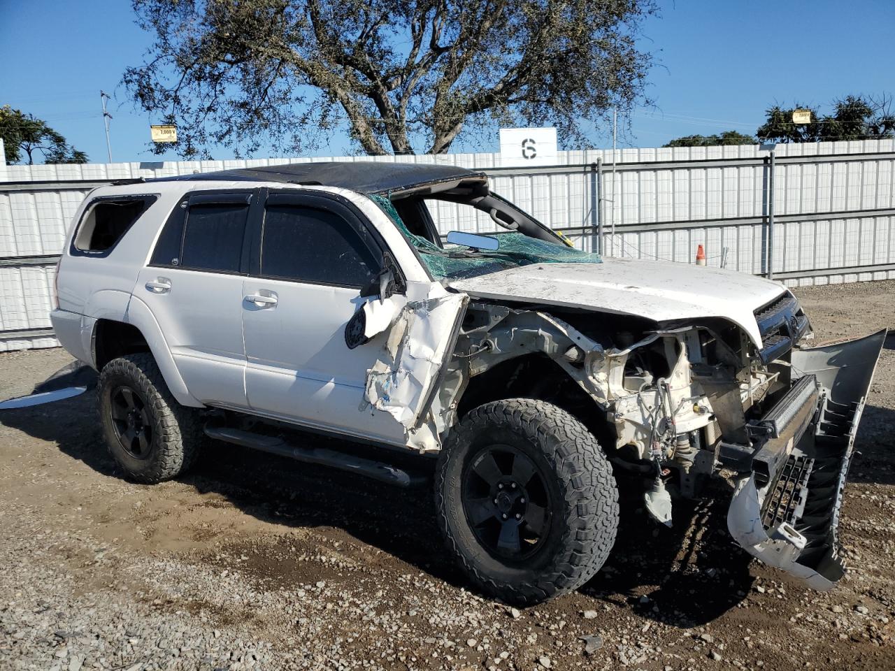 2005 Toyota 4Runner - Image 4
