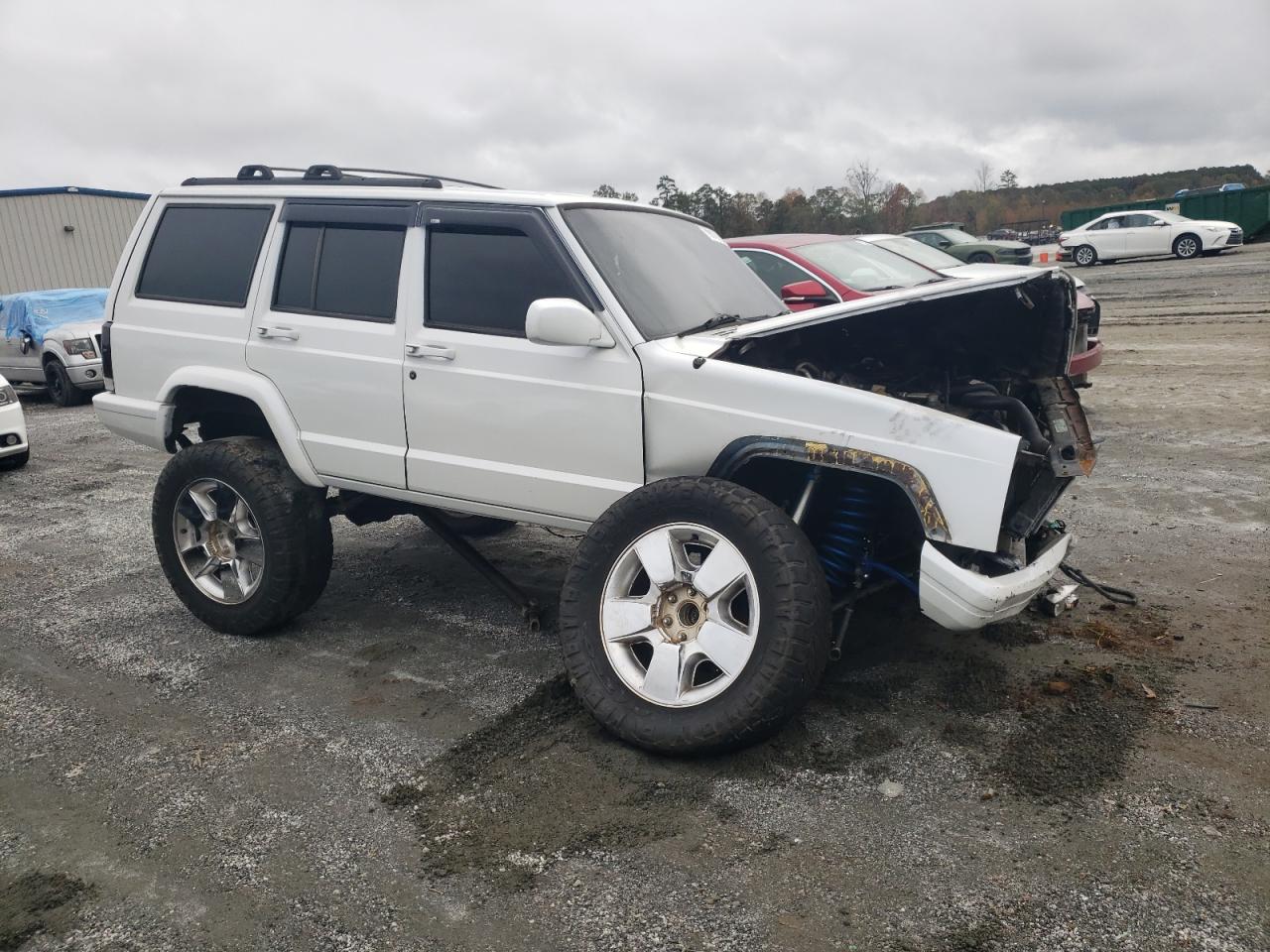 2001 Jeep Cherokee - Image 4