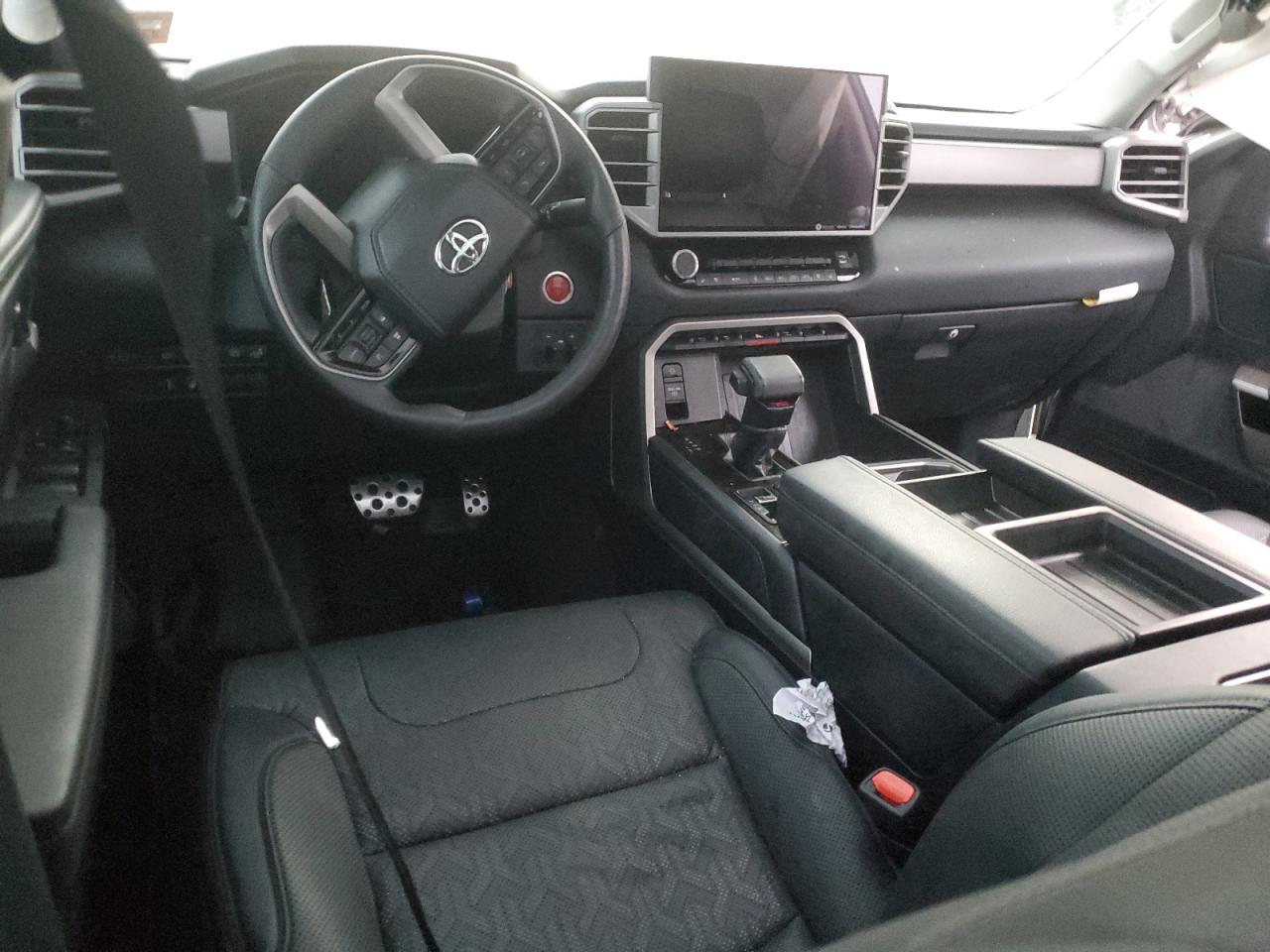 2023 Toyota Tundra - Image 8