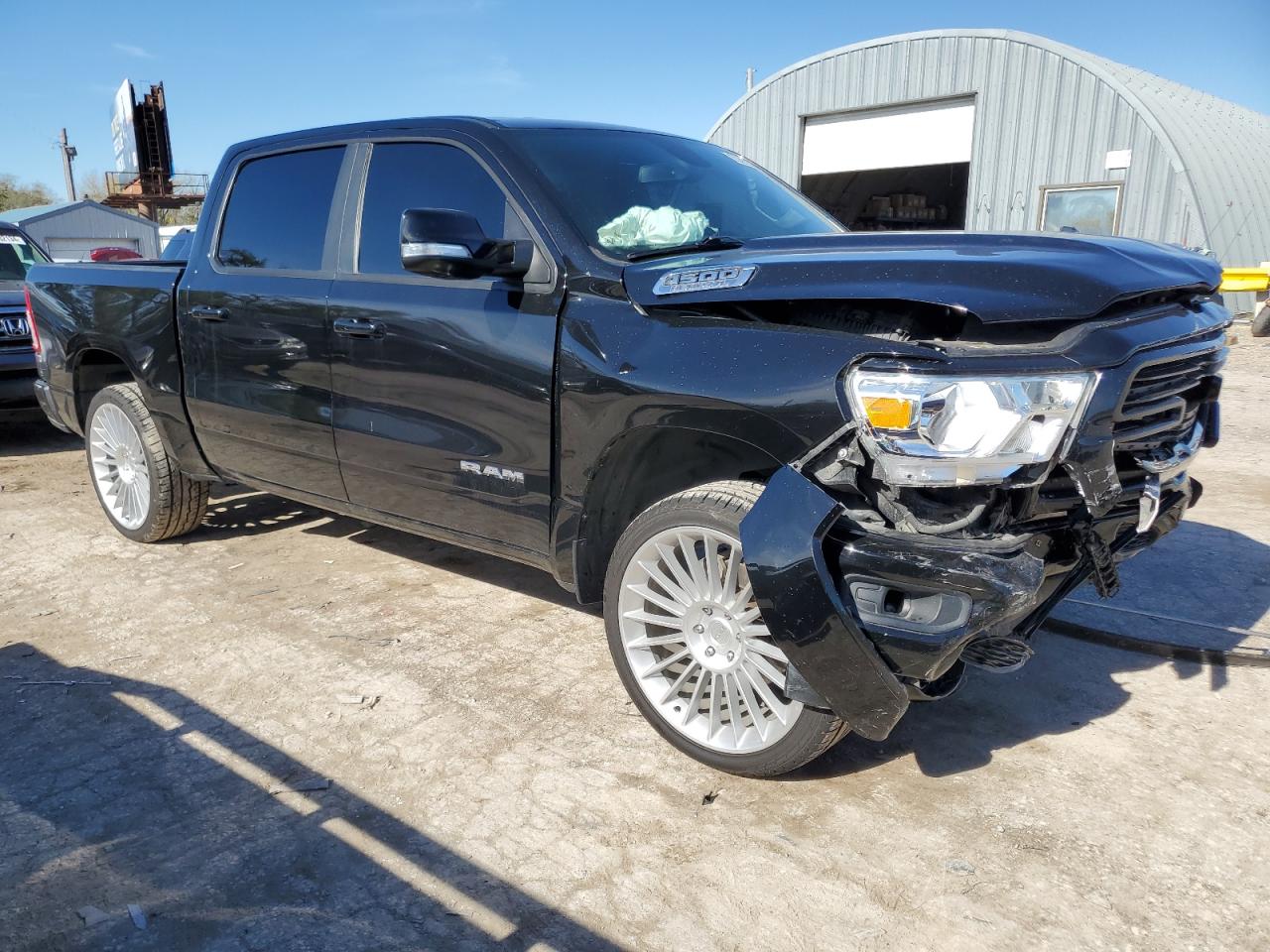 2019 RAM 1500 - Image 4