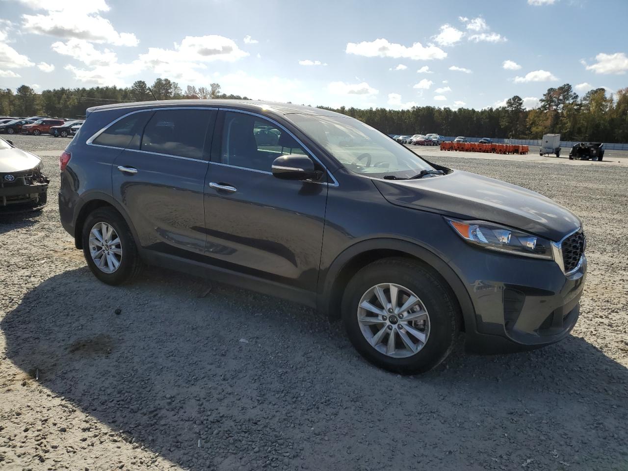2019 Kia Sorento - Image 4