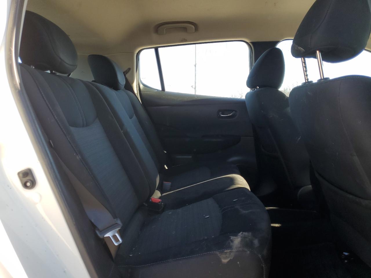 2019 Nissan Leaf - Image 10
