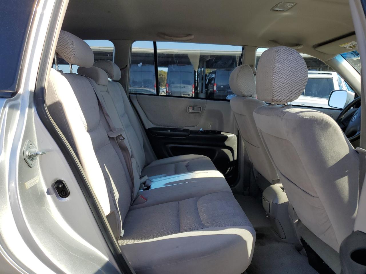 2002 Toyota Highlander - Image 10