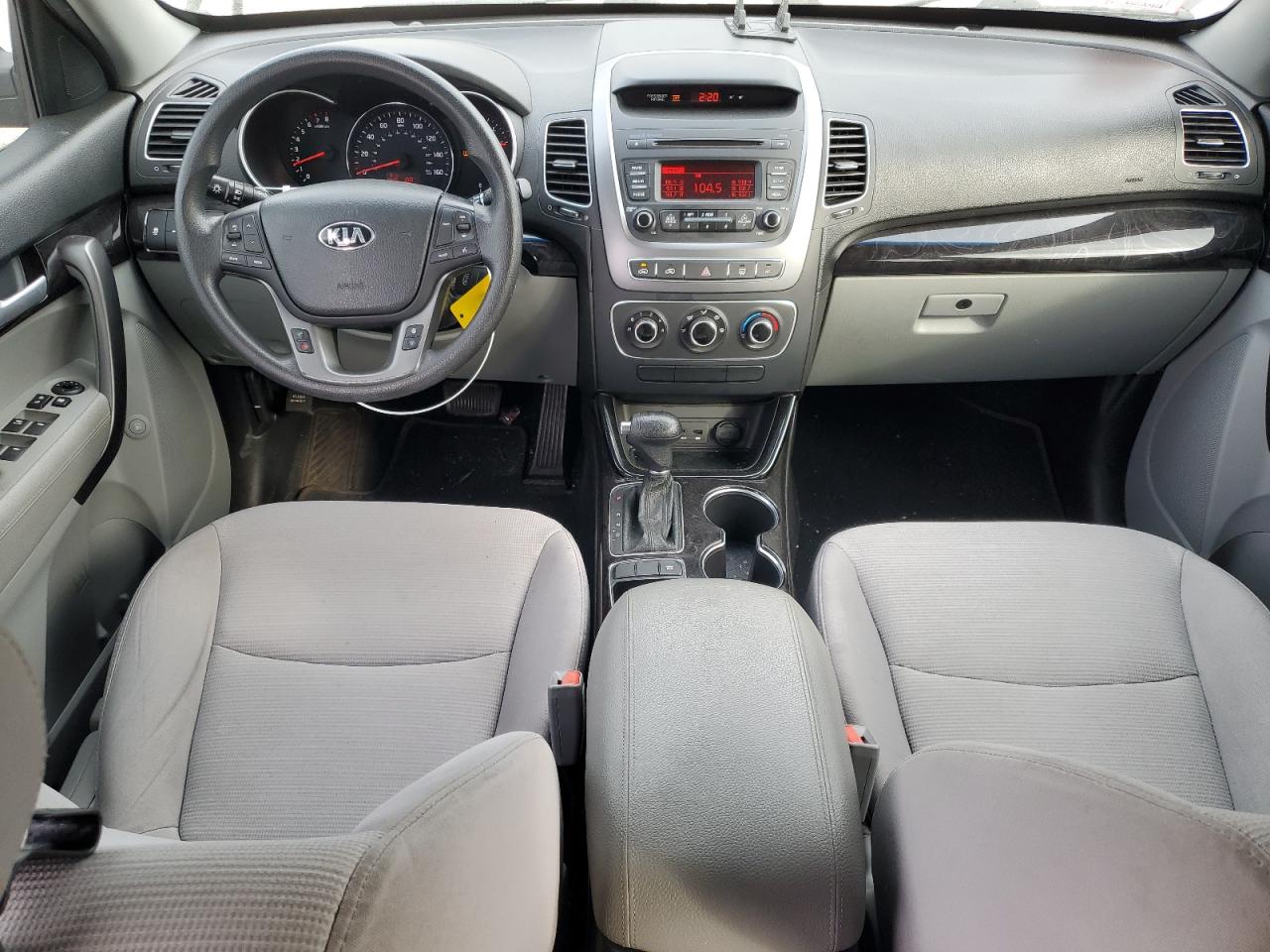 5XYKT4A77FG574908 2015 Kia Sorento Lx