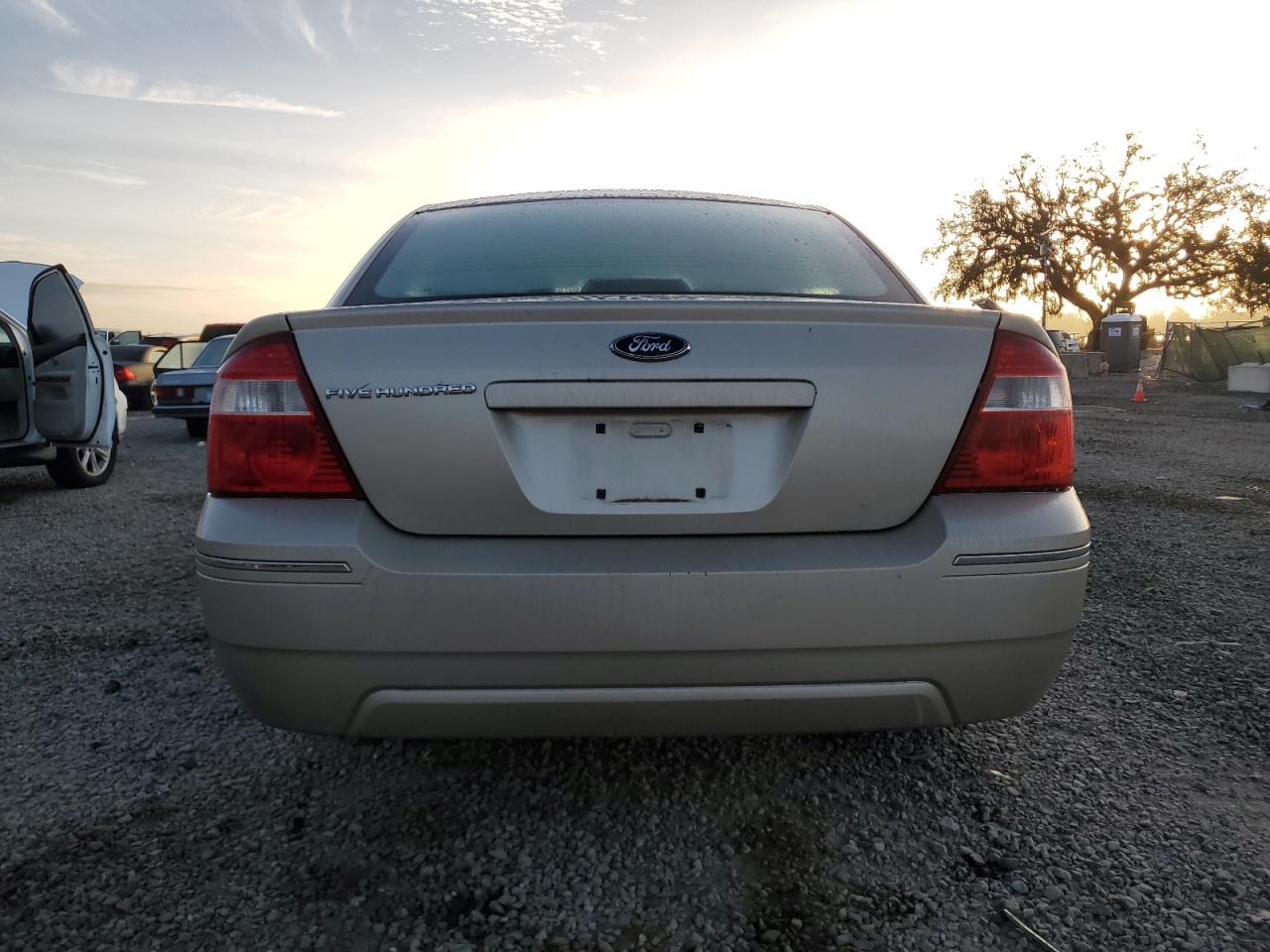 2005 Ford Five Hundred Se VIN: 1FAFP23165G108374 Lot: 79433074