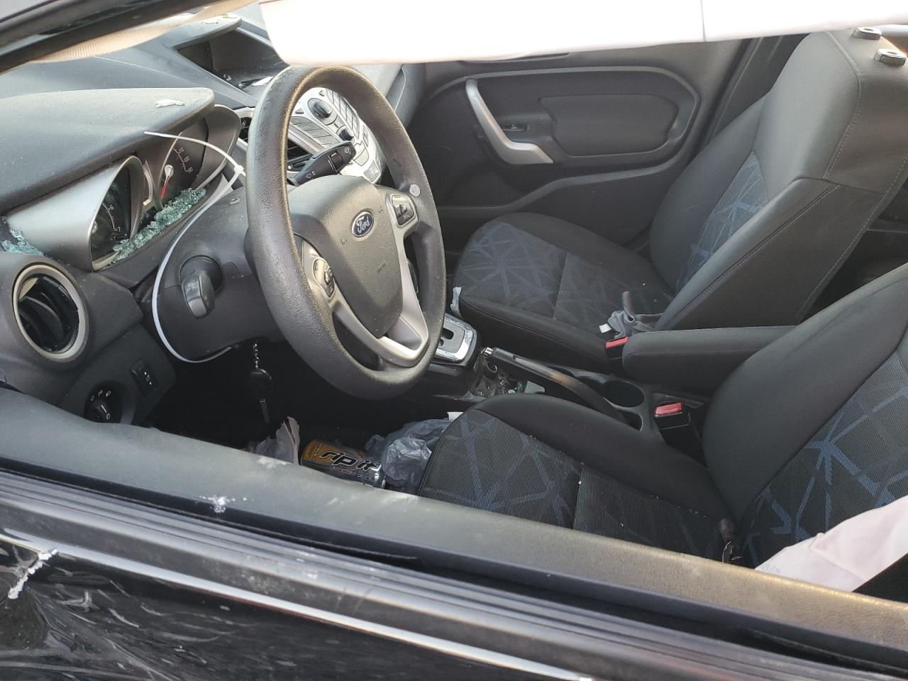 2013 Ford Fiesta - Image 7