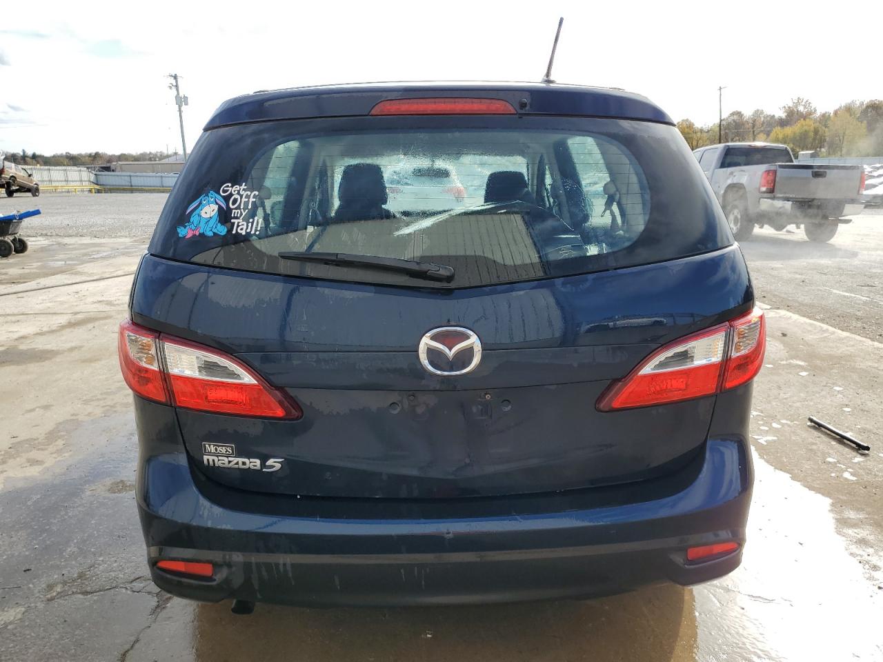 2015 Mazda 5 - Image 6