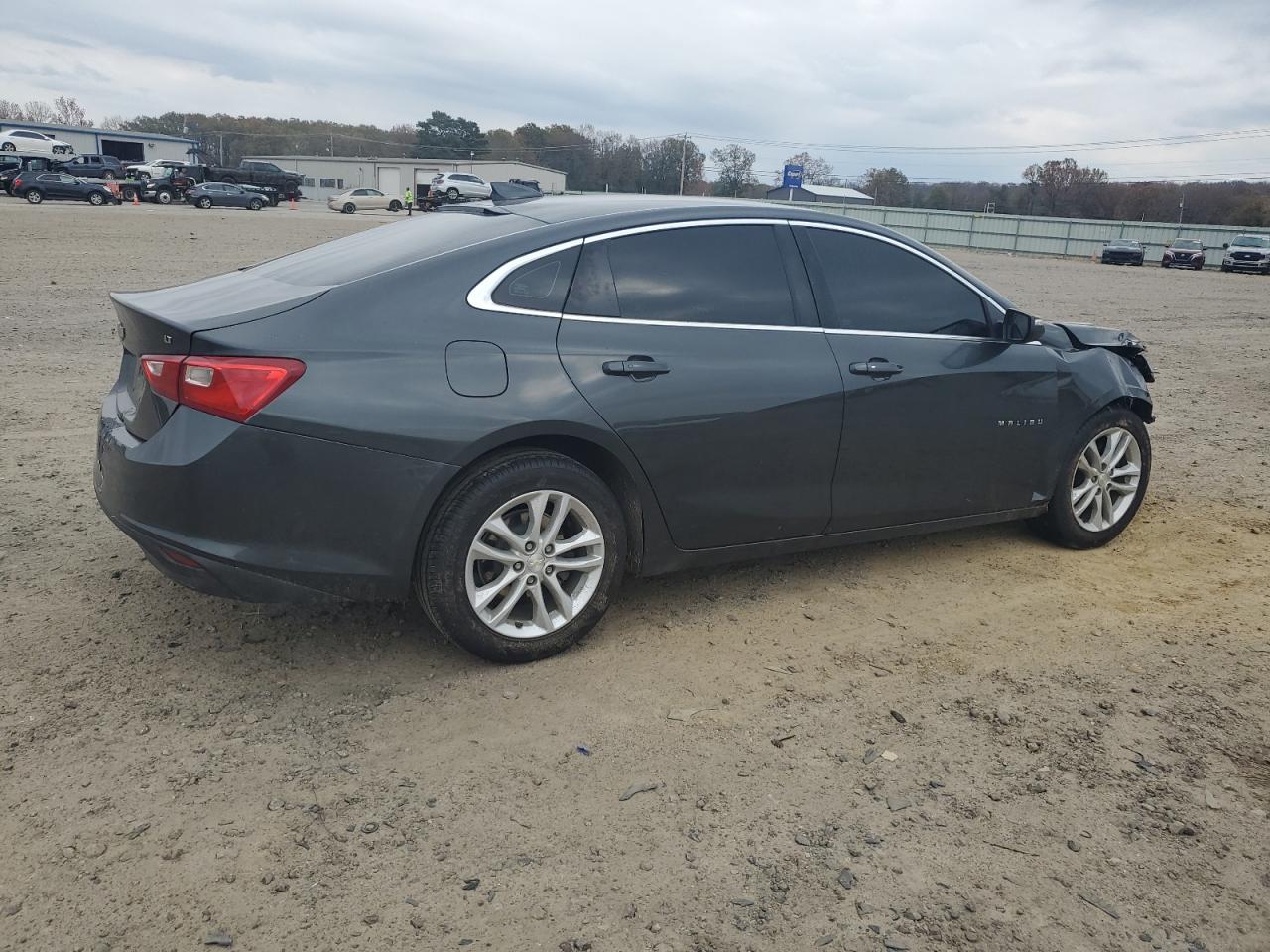 2017 Chevrolet Malibu - Image 3