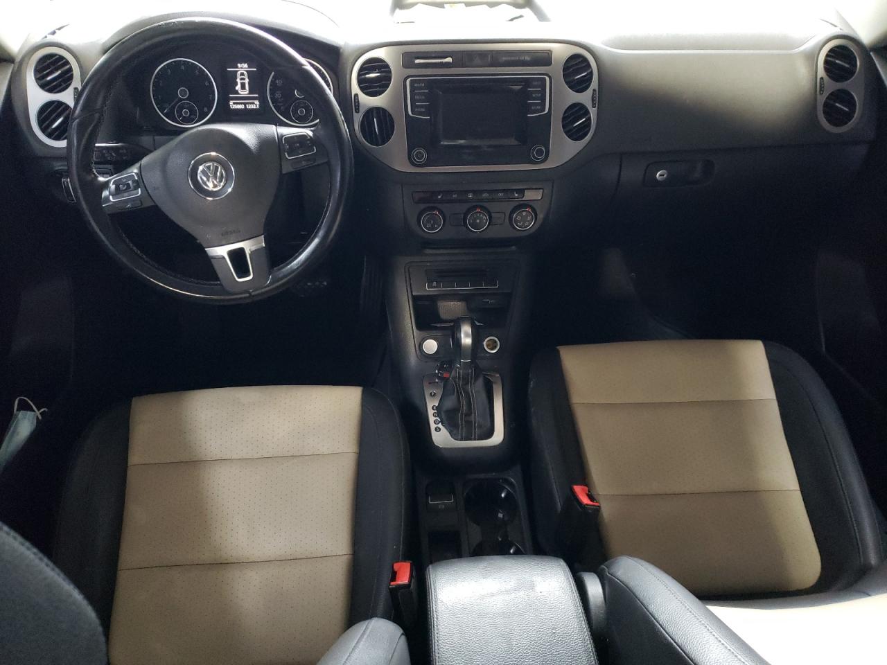 2016 Volkswagen Tiguan - Image 8
