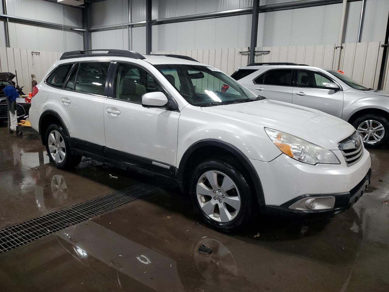2012 Subaru Outback - Image 4