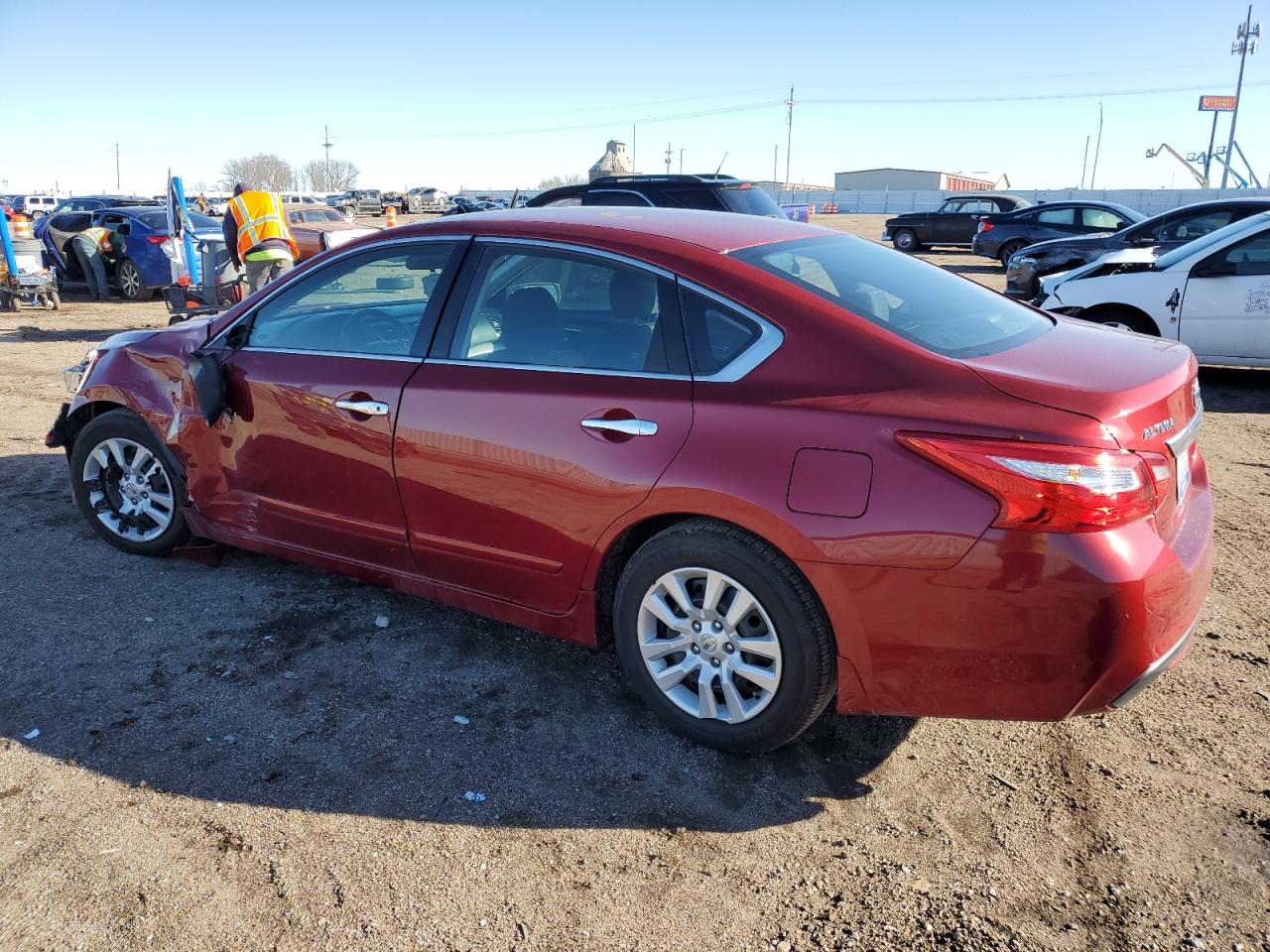 2017 Nissan Altima - Image 2