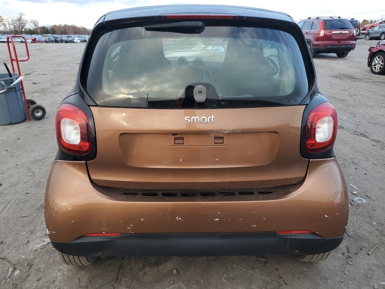 2016 Smart Fortwo VIN: WMEFJ5DA6GK053504 Lot: 82115974