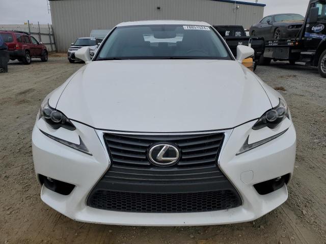Седани LEXUS IS 2016 Білий