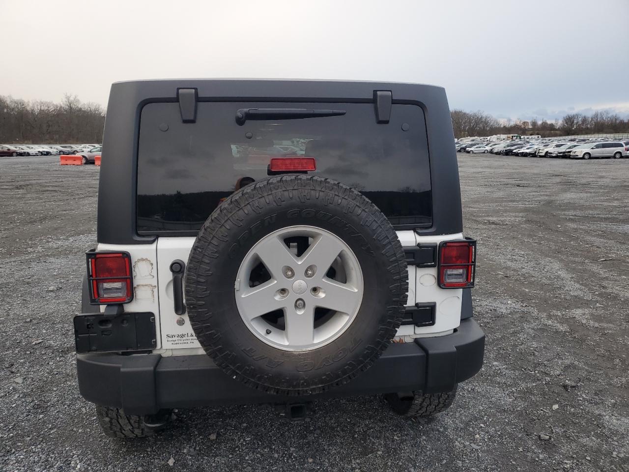 2015 Jeep Wrangler - Image 6