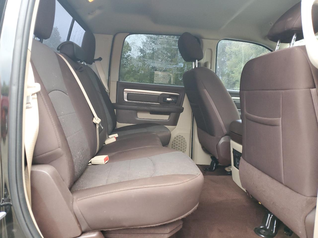2017 RAM 3500 - Image 10