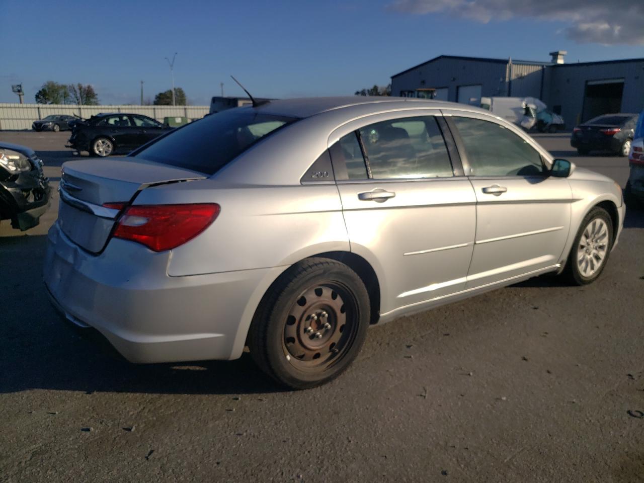 2012 Chrysler 200 - Image 3