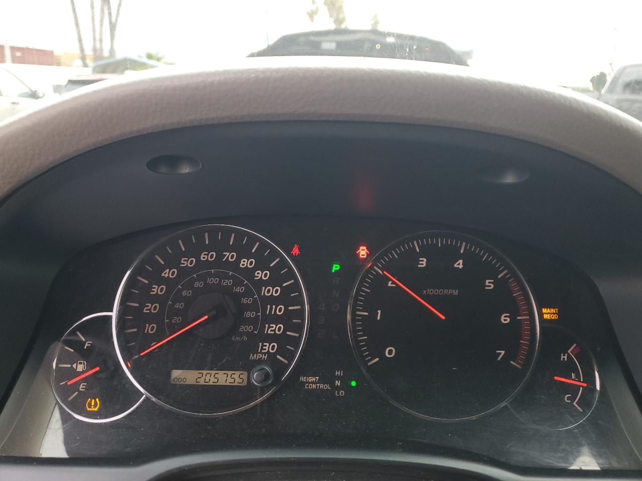 2004 Lexus GX - Image 9