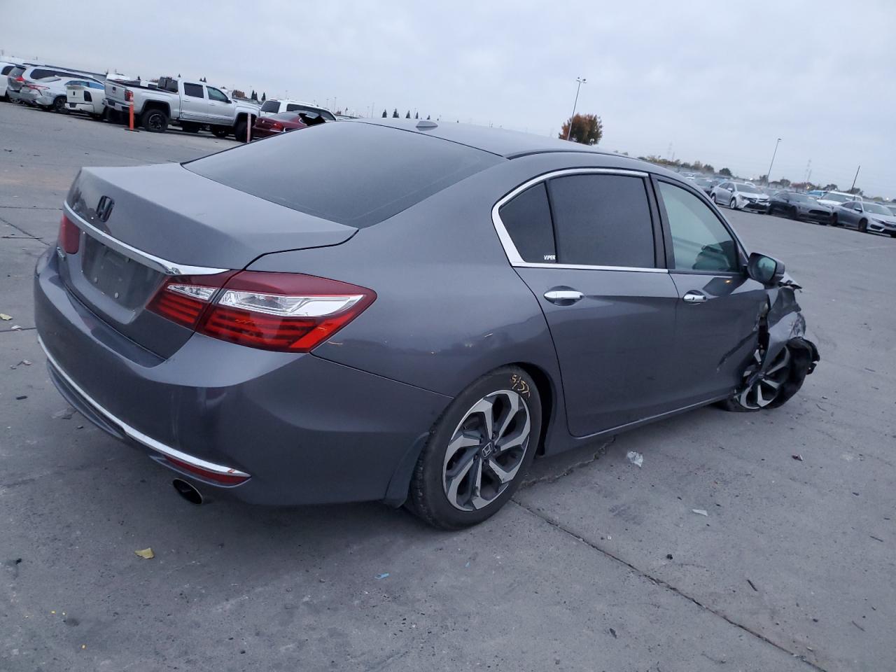 VIN 1HGCR2F7XHA232194 2017 HONDA ACCORD no.3