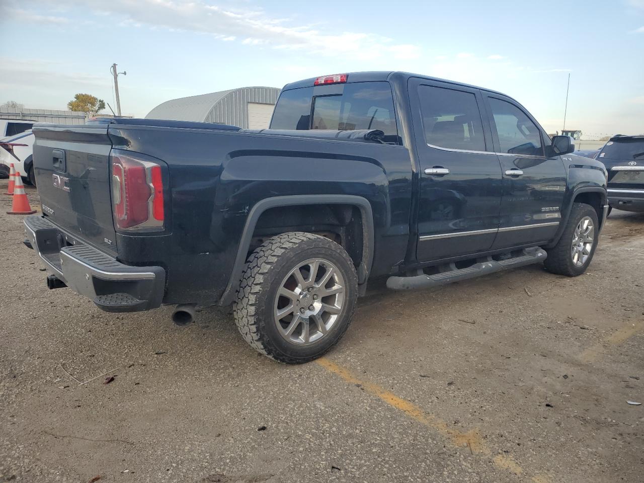 2018 GMC Sierra - Image 3