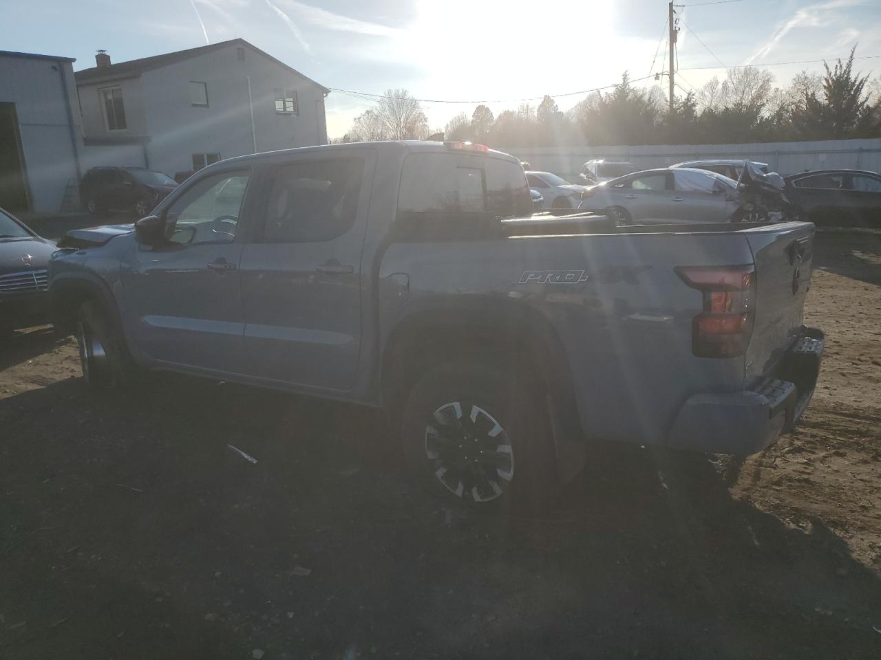 2024 Nissan Navara (Frontier) - Image 2