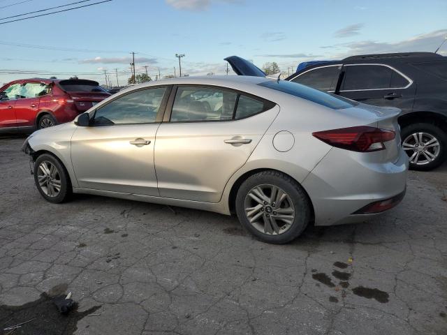  HYUNDAI ELANTRA 2019 Srebrny